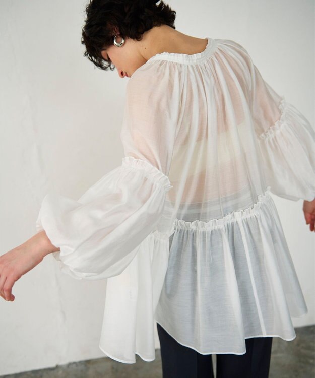 GRACE CONTINENTAL ギャザーカフタントップ キナリ