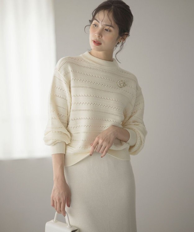 組曲 【WEB限定カラーあり】透かし編みバルキーボーダー柄ニット アイボリー系