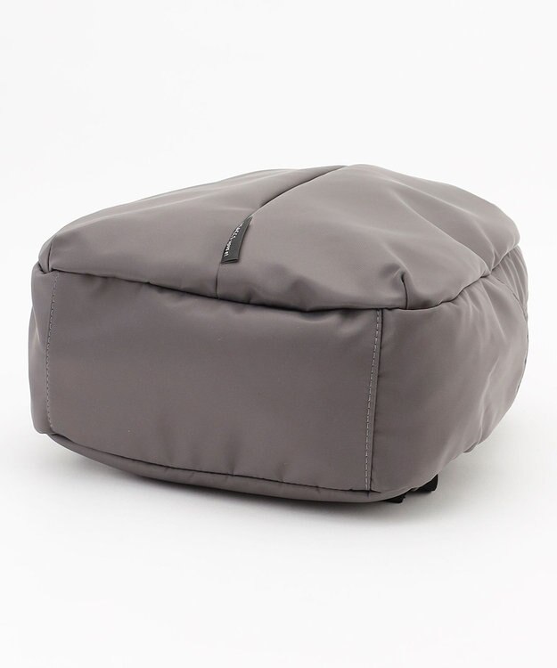 Y'SACCS 【Y’SACCS vous et】フロントファスナーデイパック グレー