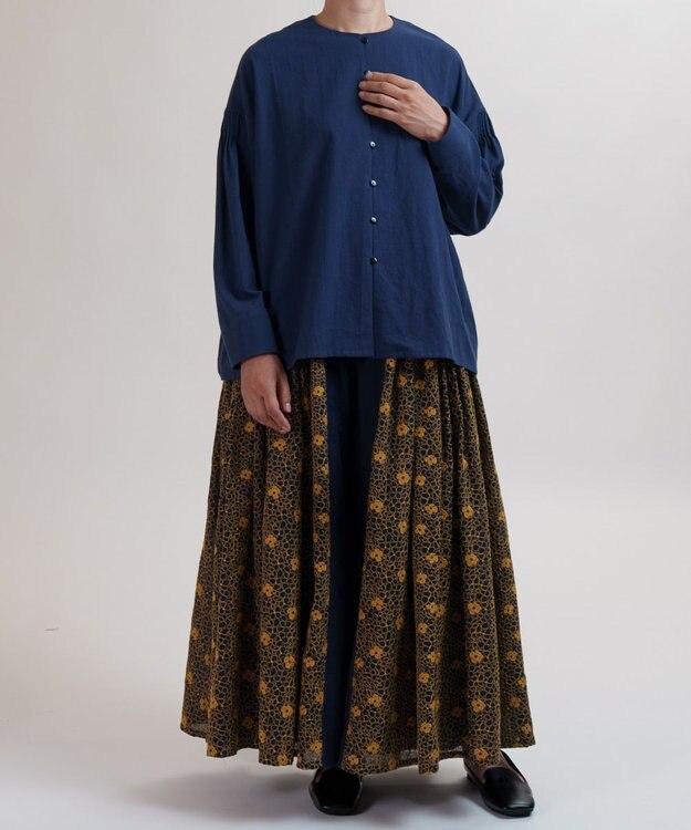 muuc 【手刺繍のような刺繍が美しい】ハイドランジア 切り替えパンツ ネイビー