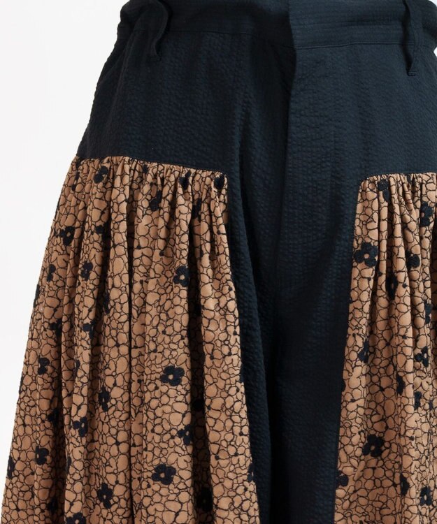 muuc 【手刺繍のような刺繍が美しい】ハイドランジア 切り替えパンツ ベージュ