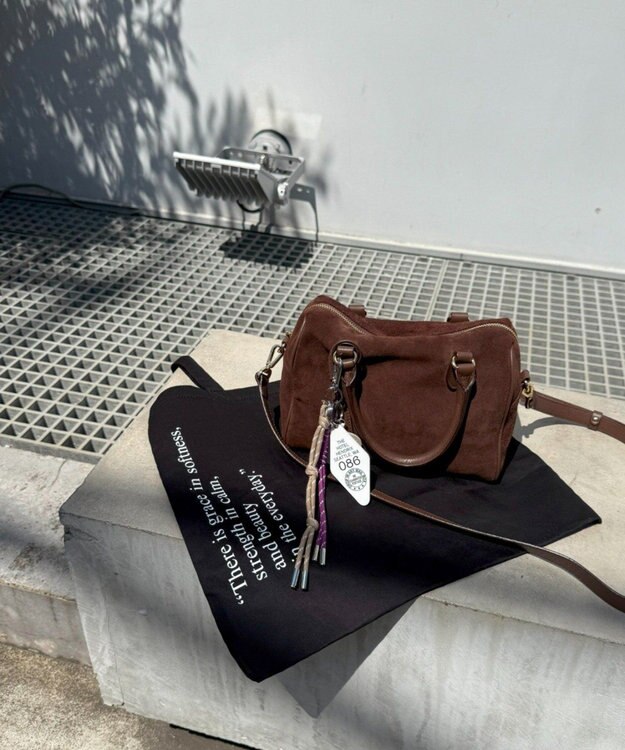 russet ［インフルエンサースタッフ企画］ロゴトートバッグ(Z-221) Black