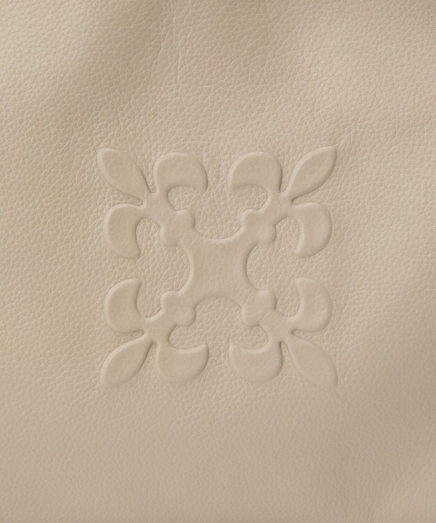 russet エンボスモノグラム ソフトレザーショルダーバッグ(CE-1547) GrayBeige