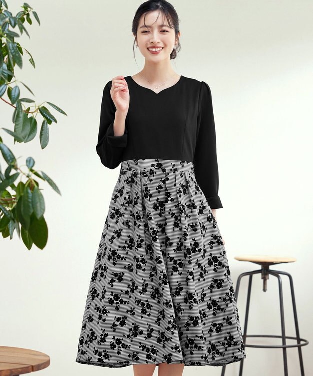 Tiaclasse L フロッキードッキングワンピース ブラック×オフチェック