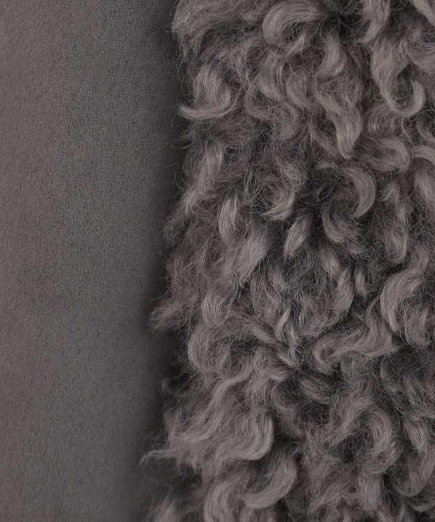 Green Parks ■ESCAR フラッフィーベスト Charcoal Gray