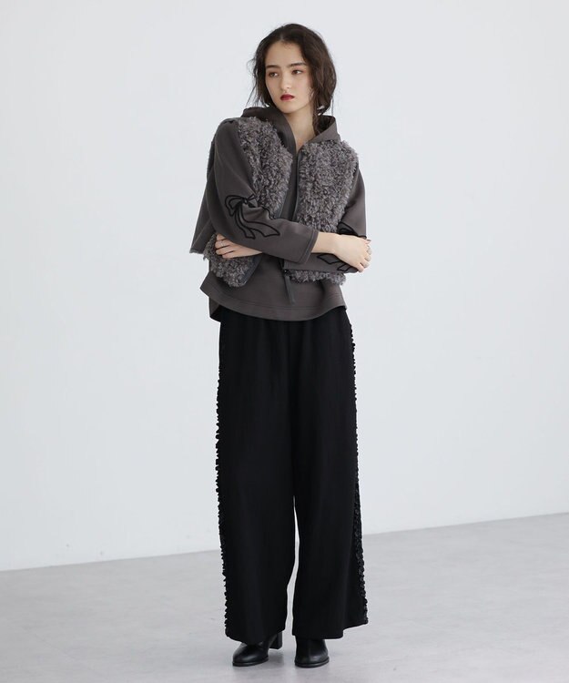 Green Parks ■ESCAR フラッフィーベスト Charcoal Gray