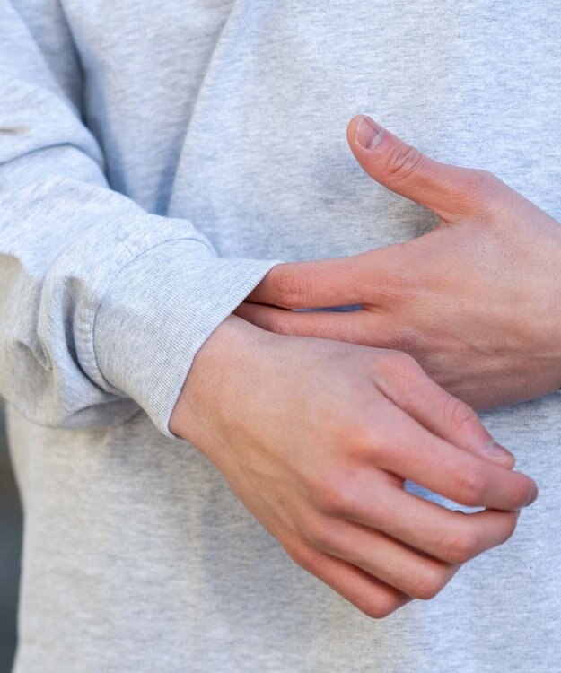 WEGO ポケット刺繍BIG　T（長袖） アッシュグレー