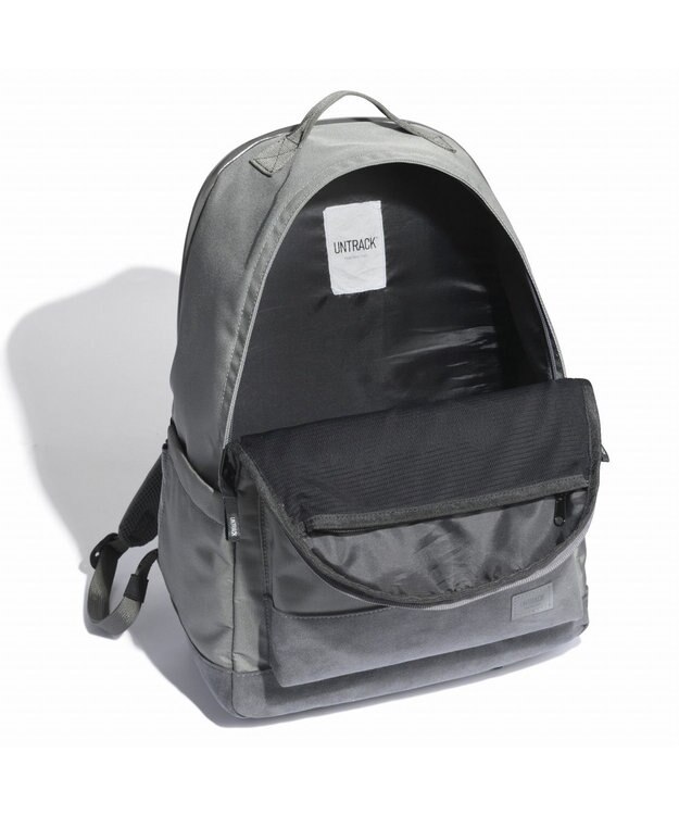 ACE BAGS & LUGGAGE UNTRACK OUTDOOR/CE デイパック 13.3インチPC 60058 アントラック リュック グレー