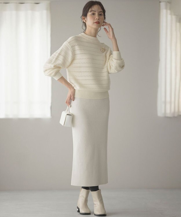 組曲 【WEB限定カラーあり】透かし編みバルキーボーダー柄ニット アイボリー系