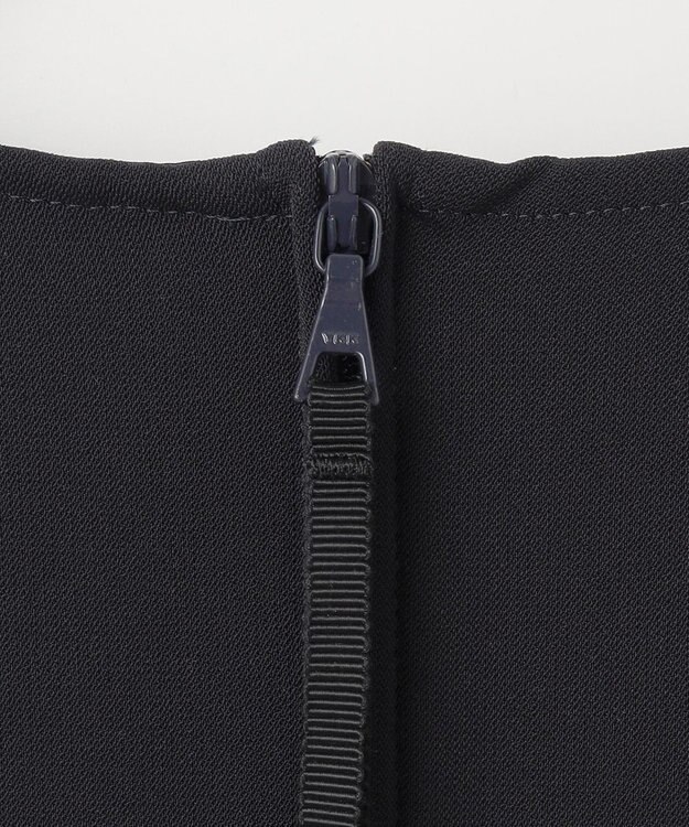 #Newans ＜亀恭子さんコラボ＞取り外し可能ケープ付きペプラムブラウス ネイビー