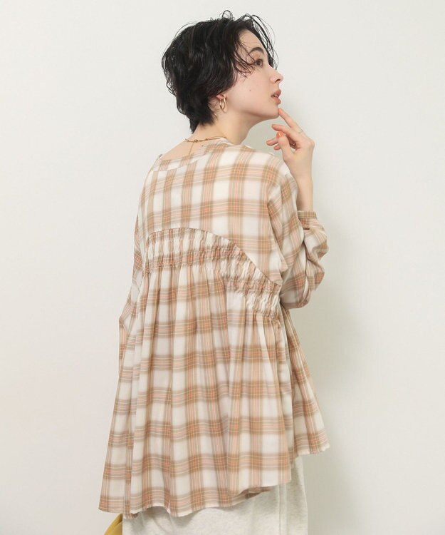 Green Parks 【しゃれシャツ】イージーケアＶネックチェックブラウス Beige