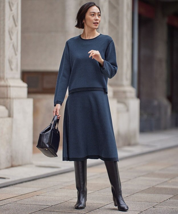 自由区 【WEB限定カラーあり・洗える】リバーシブルニット セットアップ(プルオーバー×フレアスカート) [WEB限定]ネイビー×ブルー