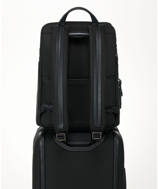 TUMI JARVIS フラップ・バックパック ブラック