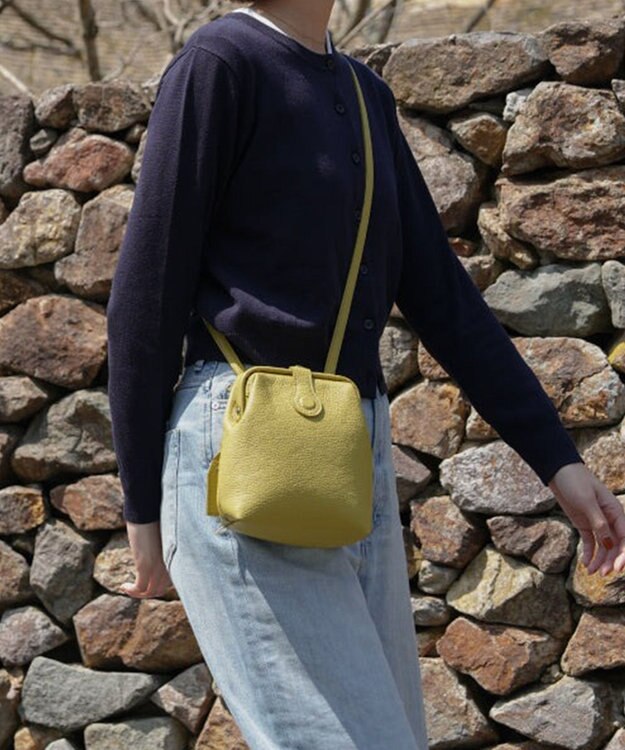 Atelier nuu 【定番シリーズ/国内生産】parcel mist ダレスポシェット ピスタチオ