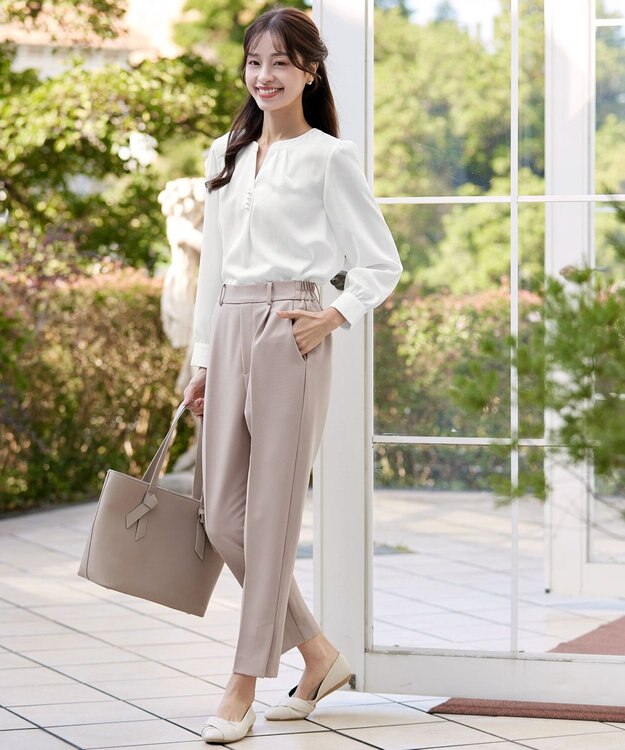 Tiaclasse 【ストレッチジョーゼット】スリットテーパードパンツ グレージュ