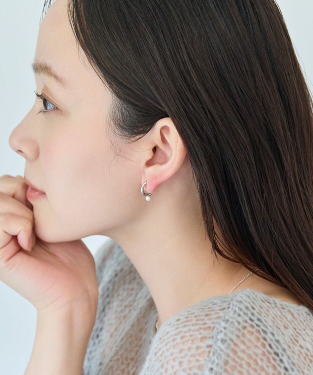 Phoebe 〈痛くないシリーズ/金属アレルギー対応〉ソロパールフープライトフィットイヤリング　シルバー/ニッケルフリー シルバー
