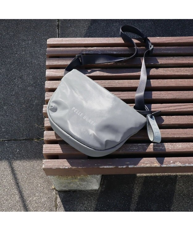 PELLE BORSA コンパクトラウンドショルダー Cheers チアーズ 4686 セージ