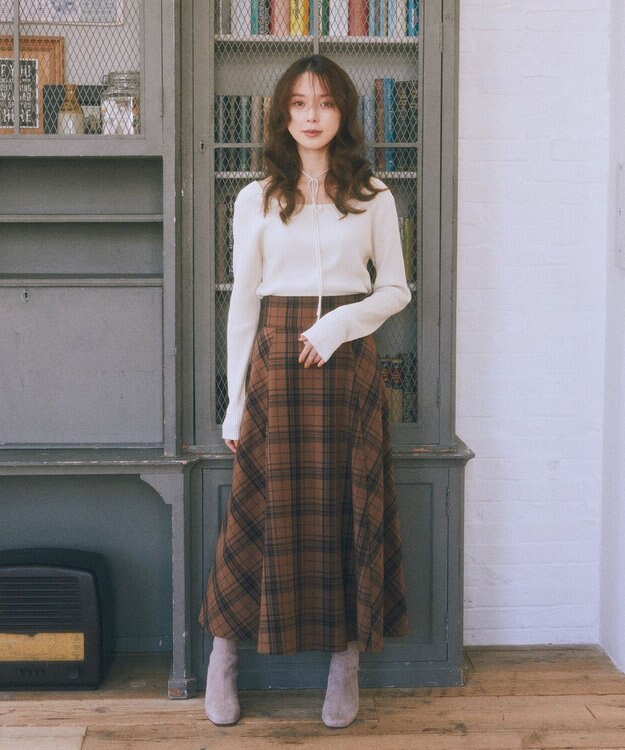 earth music&ecology バックレースアップチェックスカート Camel