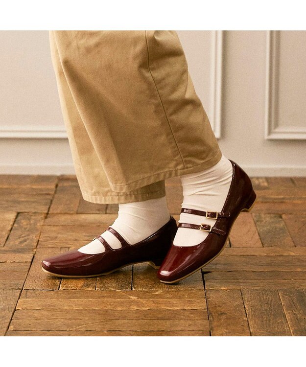 ing <ing>ダブルベルトメリージェーンパンプス ワインエナメル