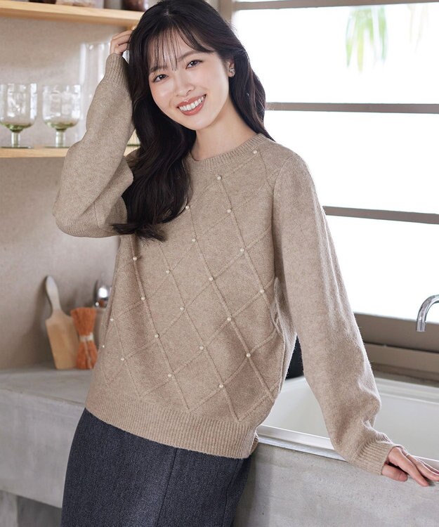 Tiaclasse ダイヤ柄パール付きニットプルオーバー ベージュ
