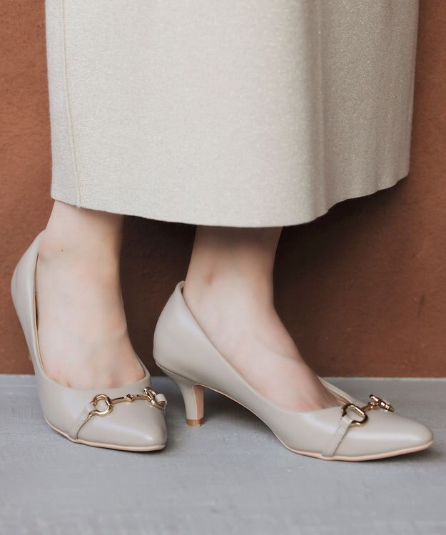 ANY SIS 【22.5～24.5cm】ビット付き パンプス グレージュ