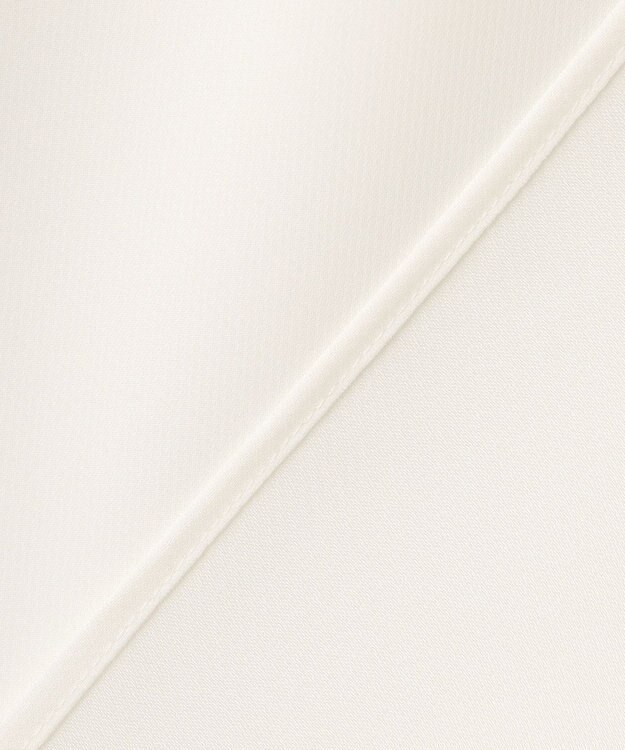 ICB 【洗える】BackSatinAmunzen 5分袖ラッフルデザインブラウス オフホワイト系