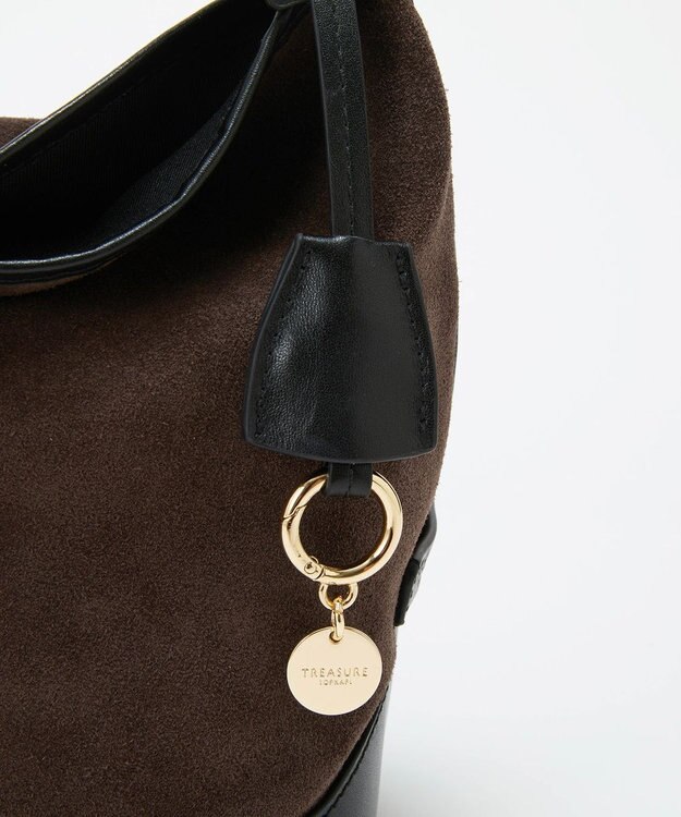 TOPKAPI 【TREASURE TOPKAPI】スエード レザーコンビ ワンショルダーバッグ チャーム付き チョコレート