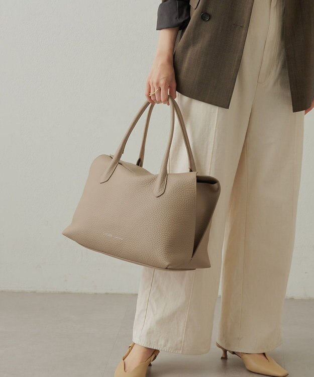 IACUCCI ＜BAILA 10月号掲載＞ラーナ L ALCE グレージュ