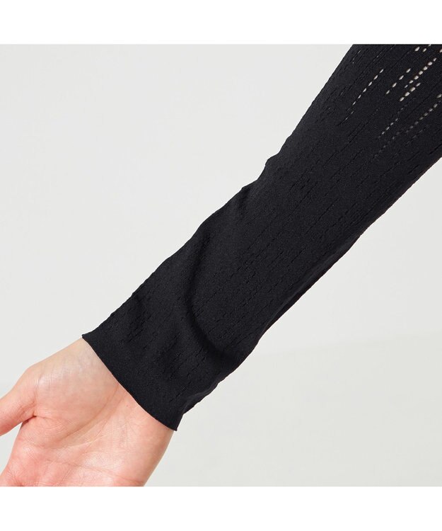 Chacott 【ノーソーイングニット】スタッズハイネックショートトップ ブラック