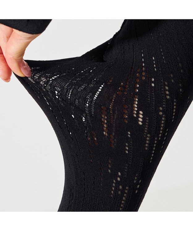 Chacott 【ノーソーイングニット】スタッズハイネックショートトップ ブラック