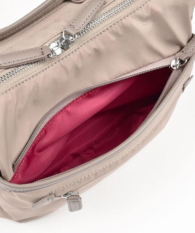 Y'SACCS 木村多江×Y'SACCS ナイロンショルダー グレージュ