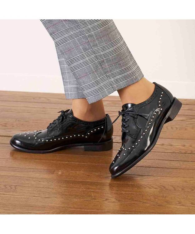 ing <ing>スタッズ付きレースアップシューズ ブラックカタオシ