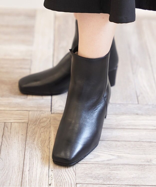 Pointer 【石岡真実さん着用】本革ショートブーツ ブラック