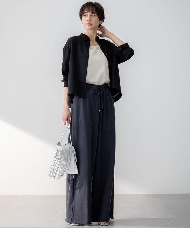 23区 S 【洗える】シャイニーリブ タンクトップ アイボリー系