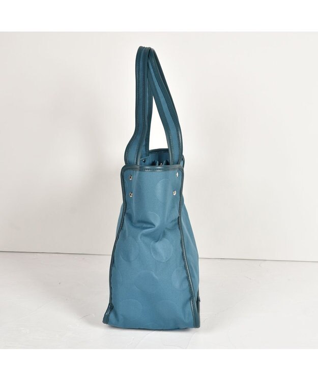 Y'SACCS ヒートエンボス ポルカドットトート Mサイズ ブルー