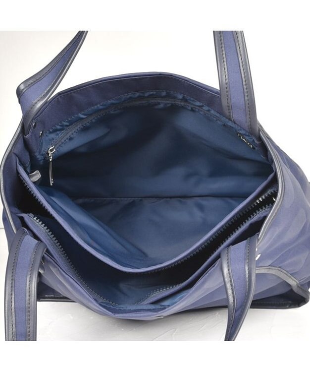 Y'SACCS ヒートエンボス ポルカドットトート Mサイズ ネイビー