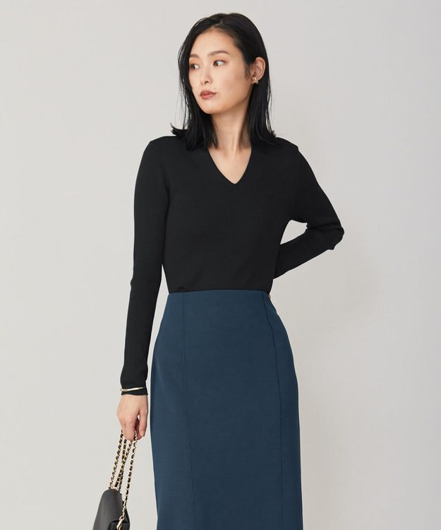 ICB 【洗える】エクストラファインメリノリブ Vネックニット ブラック系