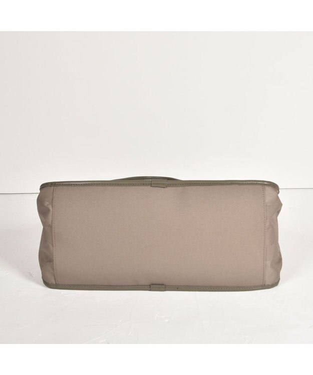 Y'SACCS ヒートエンボス ポルカドットトート Mサイズ グレージュ