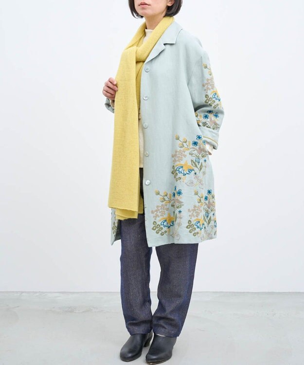 muuc 〈通年着られる心地よいリネンウール〉フクシアの花刺繍 シェルボタン使用 裏地有り テーラードカラー比翼仕立てコート ブルー