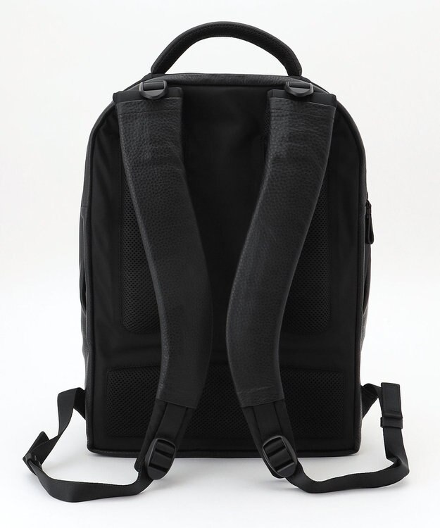 Y'SACCS 【MADE IN JAPAN】　WELLBA　人間工学バックパック　Mサイズ ブラック