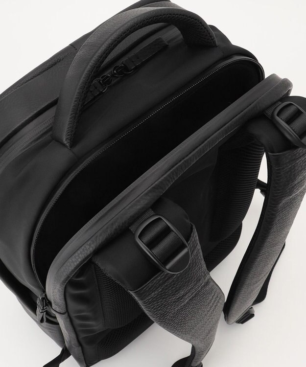 Y'SACCS 【MADE IN JAPAN】　WELLBA　人間工学バックパック　Mサイズ ブラック