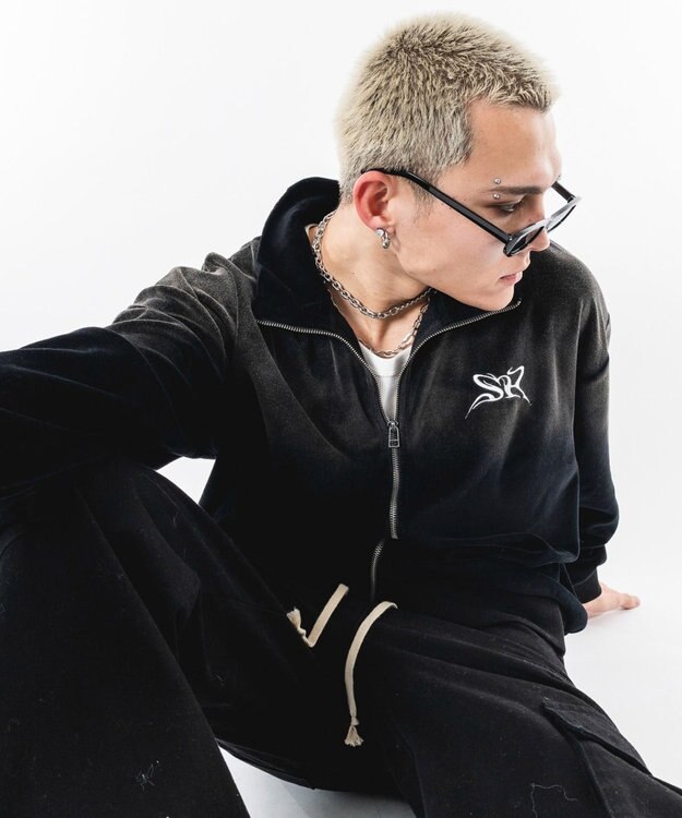 WEGO 【ユニセックス着用ITEM】ブリーチロゴベロアトラックジャケット ブラックその他