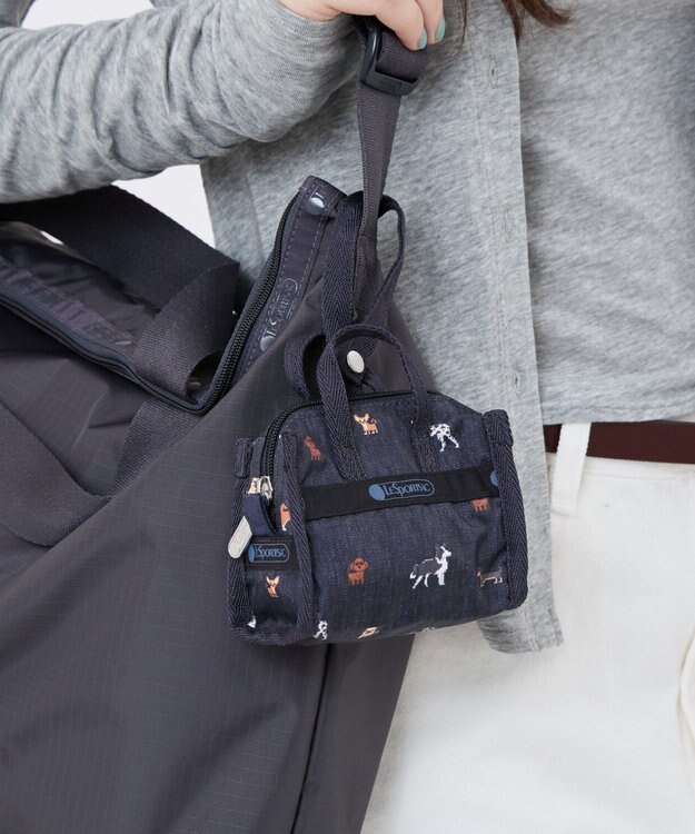 LeSportsac MICRO WEEKENDER CHARM/ウーフワンダーランド ウーフワンダーランド