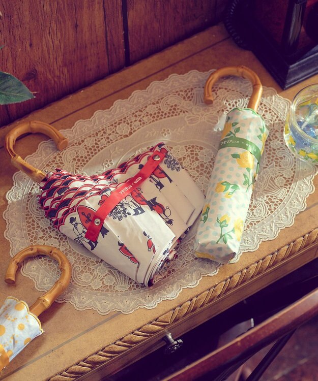 MOONBAT アデリアレトロ×estaa 晴雨兼用日傘 折りたたみ傘 おとぎ話 UV 一級遮光 レッド