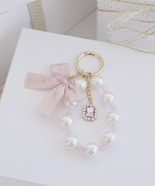 Maison de FLEUR ロゴリボンビッグパールビジューチャーム Light Pink
