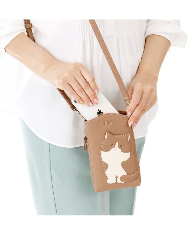 IBIZA アニマーダ　牛革　スマートフォンポシェット（ネコ） オーク