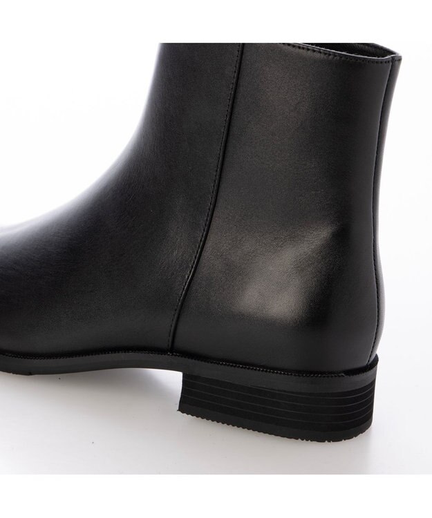 ing <ing>ミニマルショートブーツ ブラック