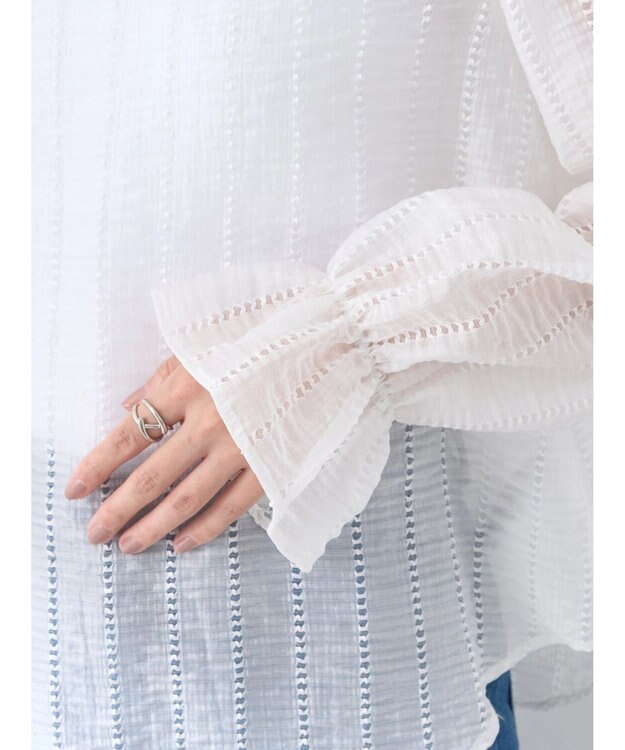 earth music&ecology キャンディースリーブシアーブラウス Off White