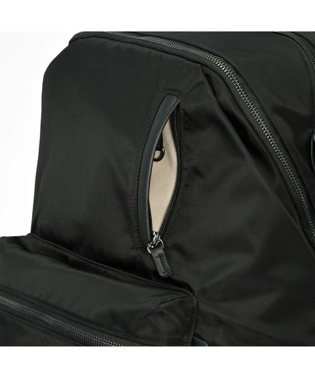 ACE BAGS & LUGGAGE W&.Day/Night ポッケス ハグリュック B4サイズ 15.6インチPC収納 20213 ダブルアンドデイナイト ブラック