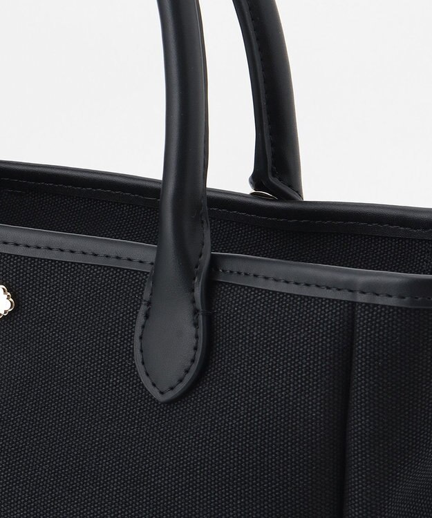 TOCCA 【WEB限定】CRESTA CANVASBAG M キャンバスバッグ M ブラック系ゴールド刺繍
